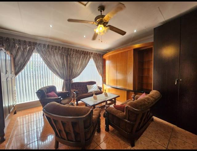 4 BEDROOM HOUSE FOR SALE IN IMPALA PARK